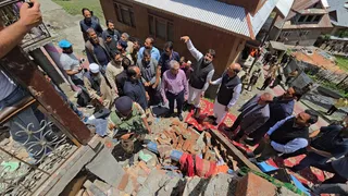 Jammu And Kashmir CM Omar Abdullah Visits Pakistani Shelling-Affected Kupwara, Says 'Damage Assessment On For Compensation'