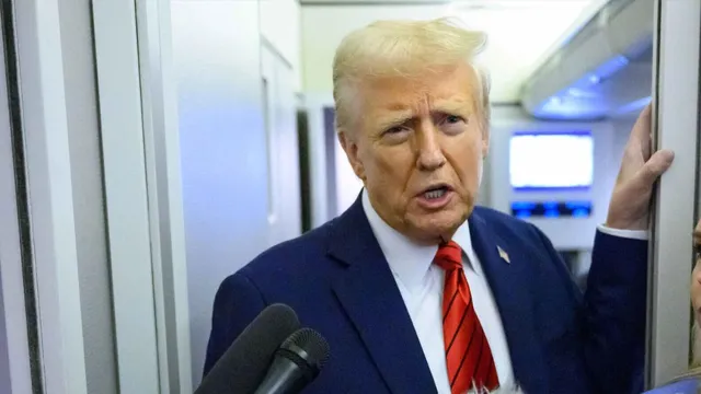 trump-bizarre-mid-air-reaction-to-qatari-fighter-jet-escort-of-air-force-one-goes-viral