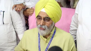 ‘They Spread Terrorism, It Spreads Filth’: Delhi Mayor Draws Parallel Between Okhla Landfill And Pakistan