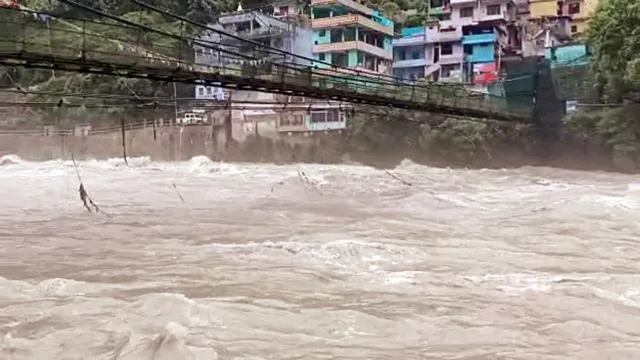 uttarakhand-weather-update-yellow-alert-for-strong-winds-in-uttarkashi-pithoragarh-nainital-rain-likely-in-these-districts