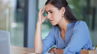 Workplace Anxiety Is Real: Doctor Shares Causes, Symptoms, Proven Treatments And Tips To Manage It