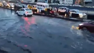 Bengaluru Rains Turn Streets Into Rivers And Internet Reacts With Hilarious Rain Videos And Memes: 'We're Under Water'