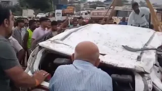 Mumbai-Goa Highway Accident: Five Dead, Driver Critical After Car Falls Into Jagbudi River | Video
