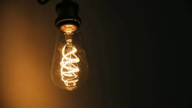 delhi-power-cut-today-bses-electricity-shutdown-pitampura-uttam-nagar-palam-other-areas-check-full-list