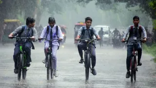 UP Weather: Rain, Thunderstorm To Hit 35 Districts Today; Alert In Lucknow, Varanasi, Prayagraj | Forecast
