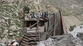 Pakistan: Khanewal Railway Station Bridge Collapses, Killing Staff Member And Injuring Passenger