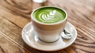 Why Matcha Is Taking Over As The Latest Sipping Trend? Here's Why Everyone's Hooked