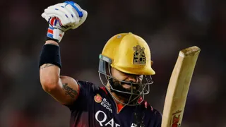 'Pehle Punjabi Hoon, Phir RCBian': RCB Fans Criticise Virat Kohli For His 35-Ball 43 Run Knock During Summit Clash Against PBKS
