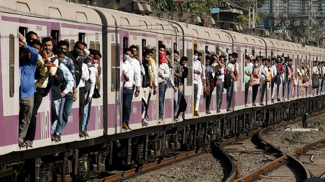 footboard-passengers-on-two-local-trains-collide-while-passing-each-other-causing-fatal-mishap-railway-cops