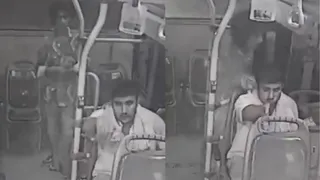 'Professionalism At Its Peak': Thief Steals Conductor’s Phone Inside Moving Bus Like A Pro | Viral Video
