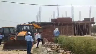 Noida Authority Demolishes Illegal Construction On Yamuna Floodplains, Frees 40,000 Sq M Land During Anti-Encroachment Drive