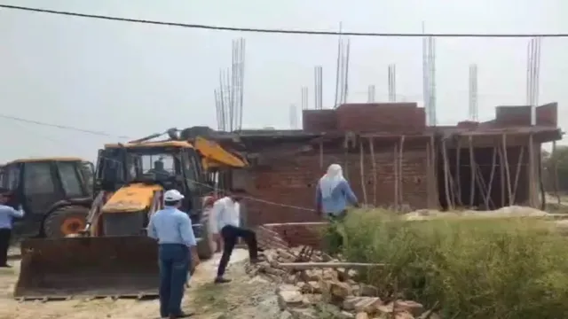 noida-authority-demolishes-illegal-construction-on-yamuna-floodplains-frees-40000-sq-m-land-during-antiencroachment-drive