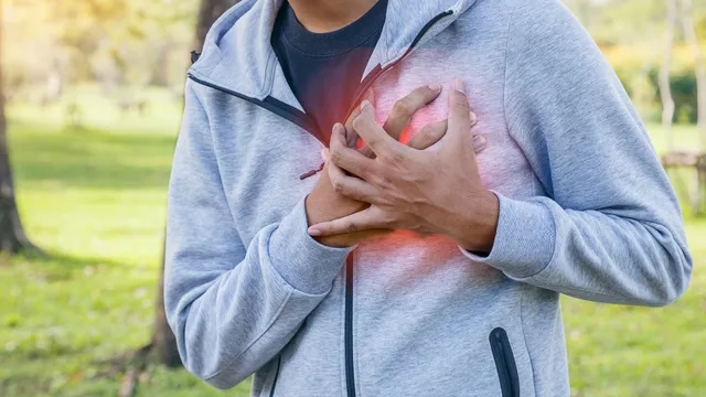 are-you-ignoring-these-silent-signs-of-a-stroke-heart-attack-or-sepsis-know-from-doctor