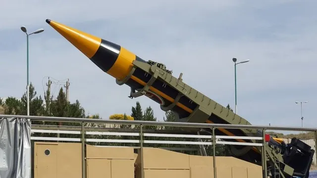 what-is-khorramshahr4-tehrans-missile-barrage-on-tel-aviv-raises-global-concerns-as-israeliran-war-escalates