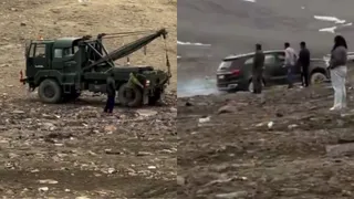 watch-viral-video-shows-indian-army-rescuing-ford-endeavour-at-baralacha-pass-users-urge