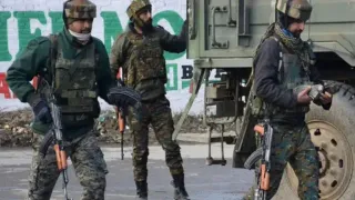 JK: Security Forces Arrest Pak National Infiltrating Indian Territory With Four Jaish Terrorists