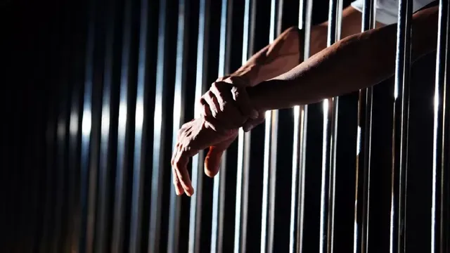 bihar-man-impersonates-ias-officer-caught-living-bureaucrat-life-at-govt-guest-house-in-bandra
