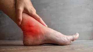 Why Your Rings And Shoes Suddenly Feel Tight? Doctor Shares Warning Signs Of Joint Inflammation
