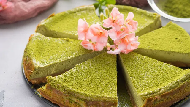 how-to-make-cranberry-matcha-trending-cake-for-your-loved-ones