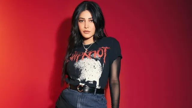 shruti-haasan-goes-on-digital-detox-announces-social-media-break-ahead-of-coolie-release