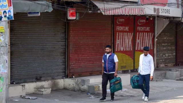 bharat-bandh-over-25-crore-workers-unite-for-nationwide-strike-these-services-likely-to-be-hit-today