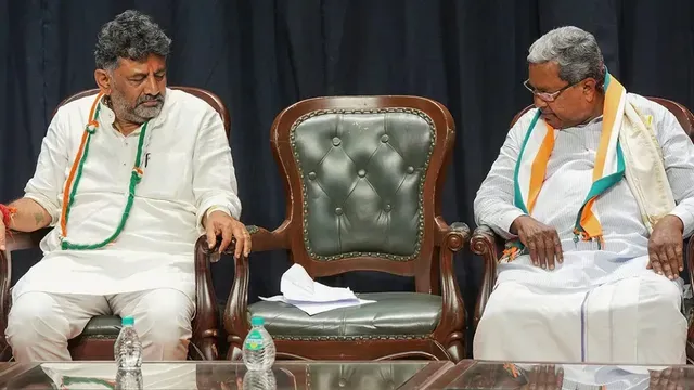 karnataka-cabinet-rejig-siddaramaiah-dk-shivakumar-to-meet-sonia-rahul-gandhi-kharge-amid-leadership-change