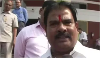 Shiv Sena Controversy Saga Continues: MLA Sanjay Gaikwad Threatens AIMIM Leader After Canteen Assault, South India Jibe