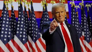 trump-backs-attorney-general-pam-bondi-over-dispute-with-fbi-deputy-director-says-selfish-people-are-trying-to