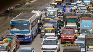'Leaving After 3 Months': Reddit User Flags Bengaluru's Poor Infra, High Cost Of Living; Netizens React