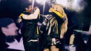 BLACKPINK Deadline LA Concert: Rose And Bruno Mars Make Crowd Go Berserk With Their APT LIVE Performance | VIDEOS