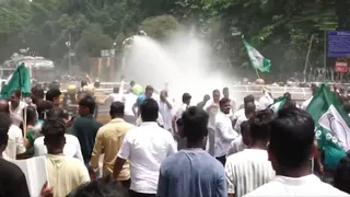 Odisha Girl Self-Immolation: BJD Workers Stage Protest During Balasore Bandh, Several Detained