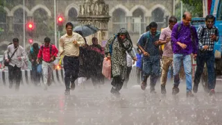 Weather Update: Heavy Rain Likely In Delhi-NCR Today; Alerts In 25 UP Districts, Flood Havoc In Himachal | Forecast