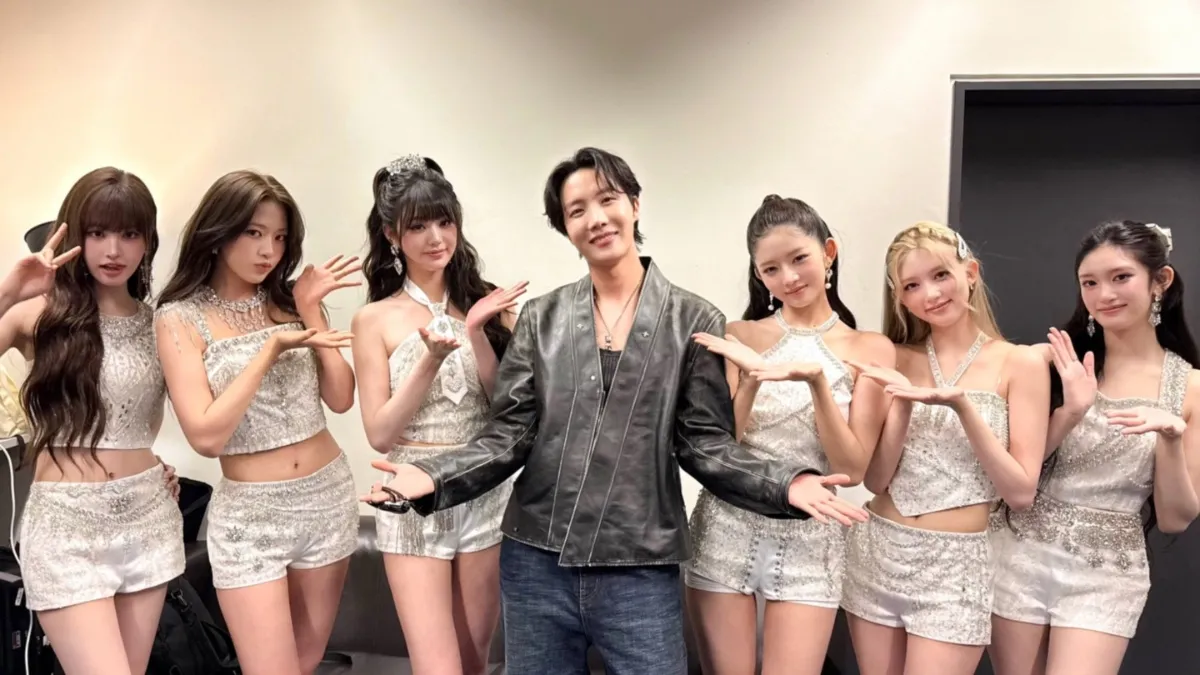 BTS’ Jhope Pulls Off Shah Rukh Khan’s Iconic Pose In Berlin With IVE ...