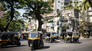'Felt Completely Helpless': Bengaluru Man Reacts After Auto Driver Interrupts Ride To Scroll Instagram
