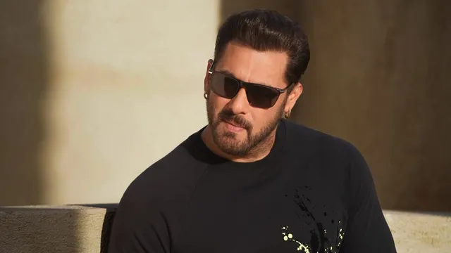 three-minor-salman-khan-fans-escaped-home-to-meet-sikandar-star-found-safe-after-four-days-in-nashik