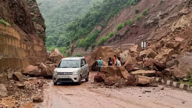 himachal-rains-291-roads-blocked-national-highways-shut-95-dead-since-june-imd-forecast