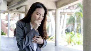 world-lung-cancer-day-2025-doctor-shares-5-silent-symptoms-of-lung-cancer-you-should-never-miss