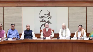 PM Modi To Hold Cabinet Meeting On US Tariff Attack On India Today | What Is The Bone Of Contention?