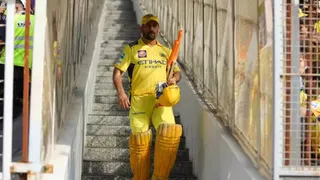 'Mere Ghutne Me Jo Dard Hai...': MS Dhoni's Witty Response To Fan's Request Over IPL Future Keeps Internet Guessing | Watch