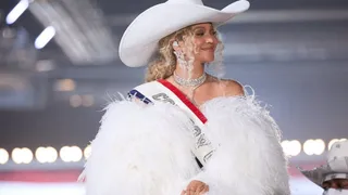 beyonce-wins-her-first-ever-emmy-award-for-netflix-special-beyonce-bowl