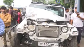 Thar Hits Bike Standing On Roadside In Moti Nagar, One Dead; Second Accident By SUV In Six Days On Delhi Road | Video