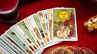 tarot-predictions-august-25-2025-gemini-to-embrace-possibilities-scorpio-gains-emotional-understanding