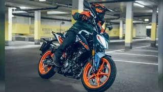KTM 160 Duke Video Review: Top Speed, Mileage, And Features Tested
