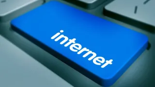 J-K Network Outage: Intra-Circle Roaming Begins; Users Can Now Manually Select Telecom Operators