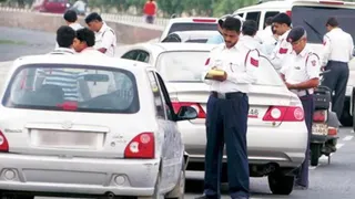 meerut-anti-encroachment-drive-continues-on-delhi-road-shopkeepers-warned