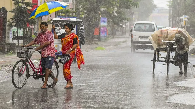 puducherry-on-alert-after-chennai-cloudburst-emergency-services-on-standby-ahead-of-heavy-rain-forecast