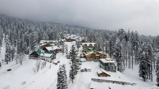 weather-update-la-nina-may-bring-severe-cold-and-heavy-snowfall-in-himalayan-regions-this-winter-says-noaa