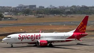 SpiceJet Pune-Delhi Flight Makes Emergency Return Mid-Air Due To Technical Glitch; Lands Safely