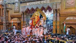 ganpati-visarjan-2025-live-news-mumbai-lalbaugcha-raja-ganesh-visarjan-anant-chaturdashi-girgaon-chowpathy-pune-nagpur-ganesh-visarjan-videos-latest-updates-lb