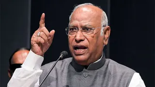 'Must Be Named And Shamed': Congress Slams Election Commission For Not Following SC Order On Aadhaar In Bihar SIR